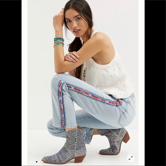 NEW Anthropologie Pilcro The Vintage Straight Jeans Seammed 27 - Picture 3 of 11